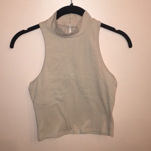 Size XS Cream Crop Top